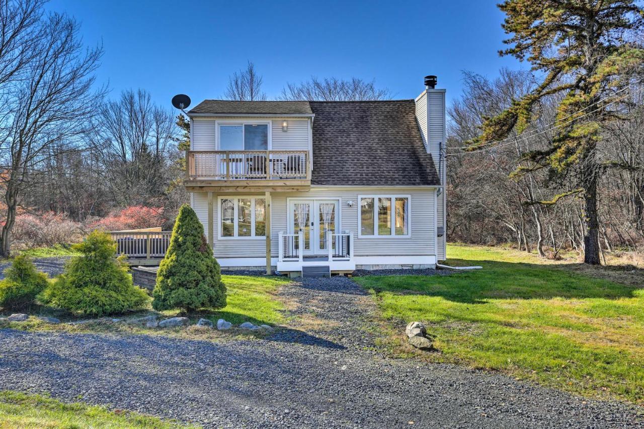 Peaceful Poconos Home With Lake And Pool Access! Long Pond Exterior foto